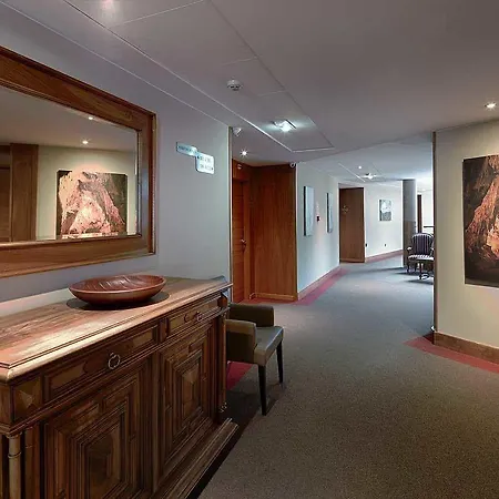 Zalle Don Fernando 3* Granda